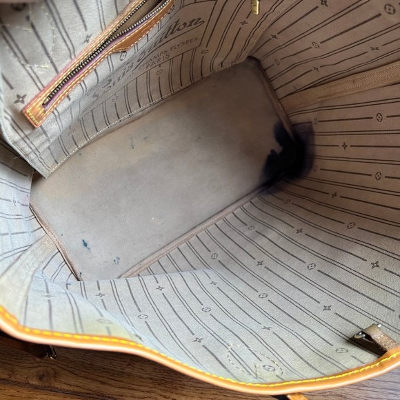 Louis Vuitton Neverfull MM Monogram AR2173 - Picture 9 of 13